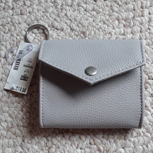 Aeropostale Accessories - Aeropostale grey wallet/card holder
